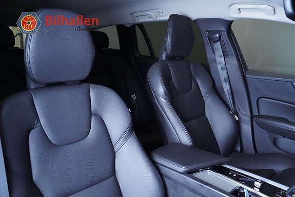 Volvo V60 Cross Country 13 of 28
