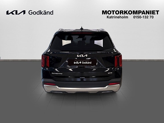 Kia Sorento 5 of 16