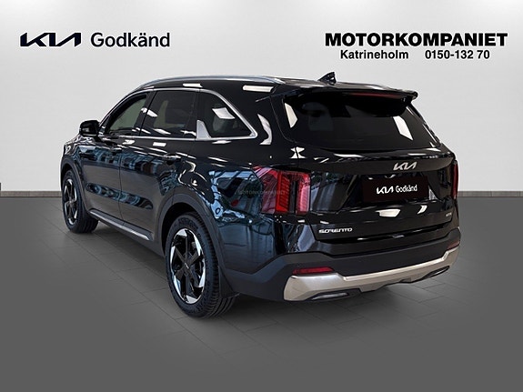 Kia Sorento 6 of 16