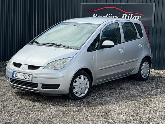 Mitsubishi Colt 3 of 9