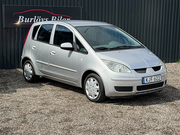 Mitsubishi Colt 6 of 9
