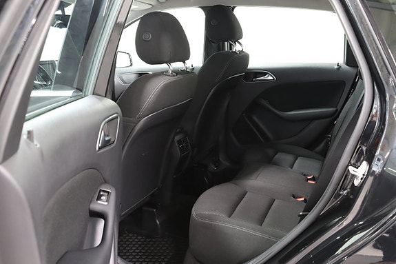 Mercedes-Benz B180 10 of 21