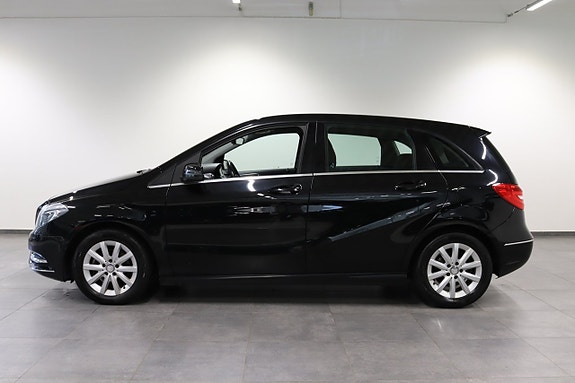 Mercedes-Benz B180 3 of 21