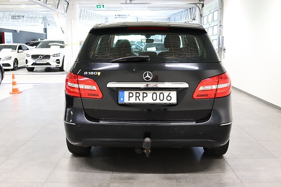 Mercedes-Benz B180 5 of 21