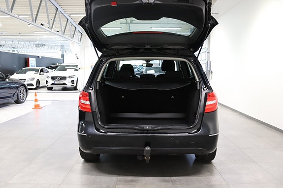 Mercedes-Benz B180 6 of 21