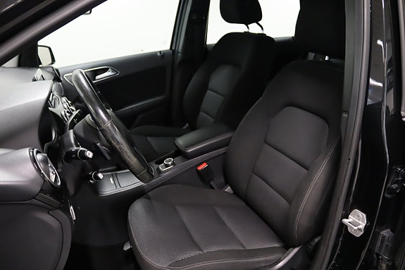 Mercedes-Benz B180 19 of 21