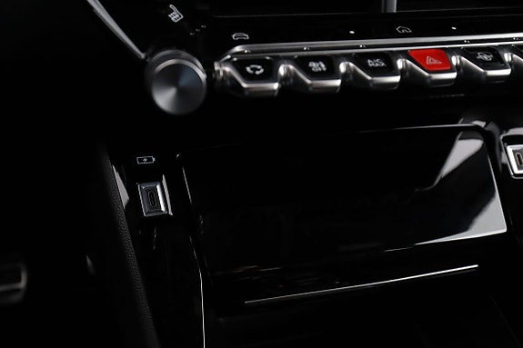 Peugeot 2008 26 of 30