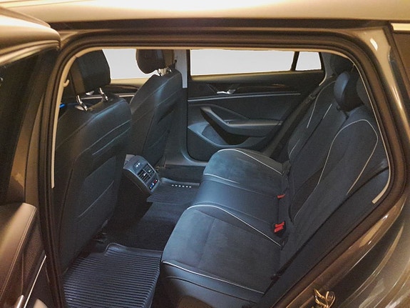 Volkswagen Passat 5 of 17