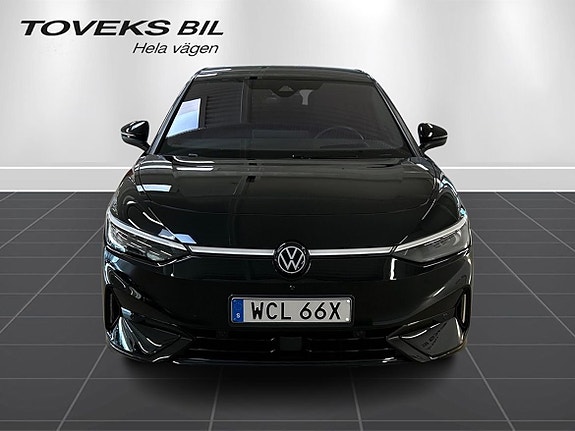 Volkswagen ID.7 8 of 16