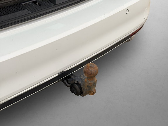 Volkswagen Passat 10 of 30