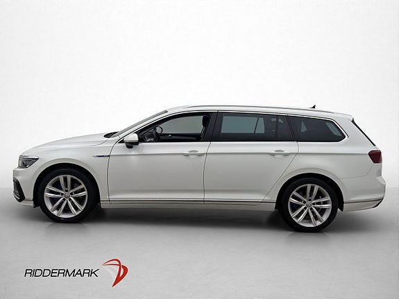 Volkswagen Passat 5 of 30