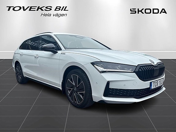 Skoda Superb 7 of 27