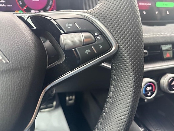 Skoda Superb 21 of 27