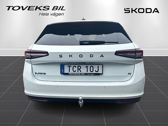 Skoda Superb 4 of 27