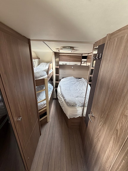 Knaus 590 Barnkammare 3 of 5