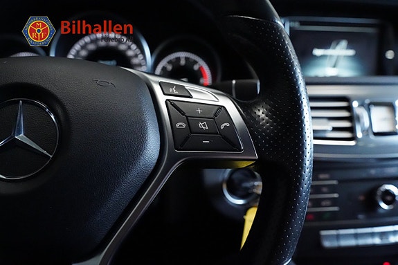 Mercedes-Benz E220 9 of 28