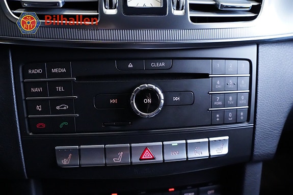 Mercedes-Benz E220 22 of 28