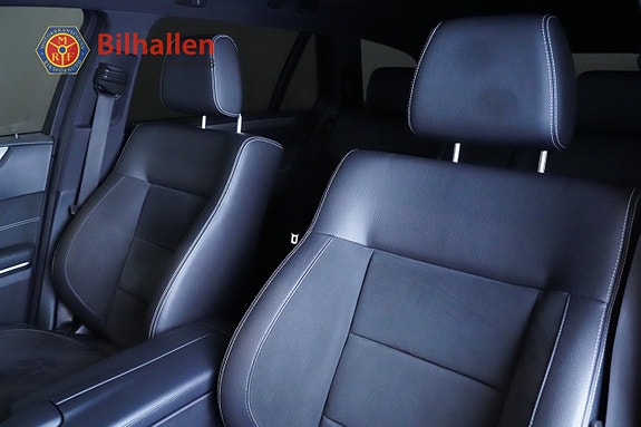 Mercedes-Benz E220 12 of 28
