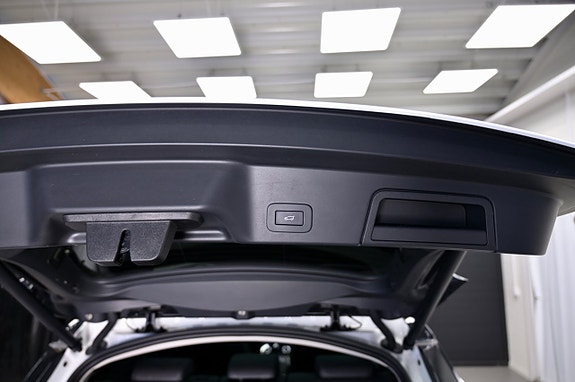 Land Rover Range Rover Evoque 9 of 29