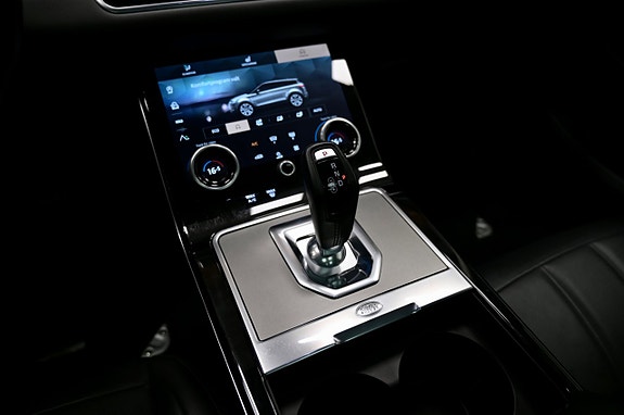 Land Rover Range Rover Evoque 22 of 29