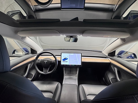 Tesla Model 3 19 of 19