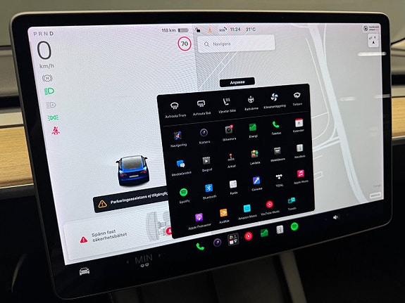 Tesla Model 3 18 of 19