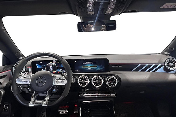Mercedes-Benz CLA45 8 of 19