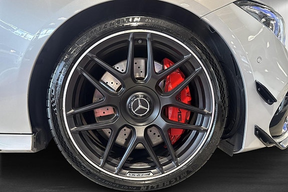 Mercedes-Benz CLA45 5 of 19