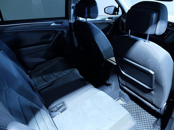 Volkswagen Tiguan Allspace 8 of 14