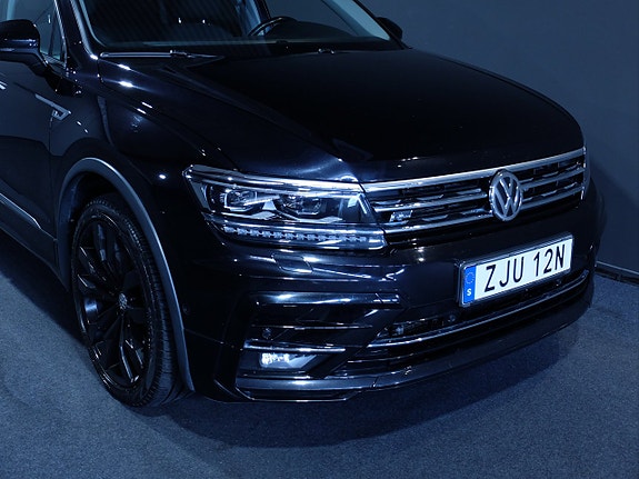 Volkswagen Tiguan Allspace 2 of 14