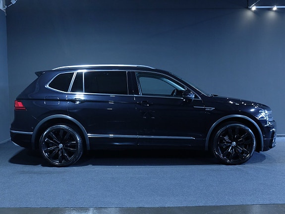 Volkswagen Tiguan Allspace 4 of 14