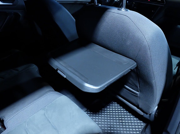 Volkswagen Tiguan Allspace 9 of 14