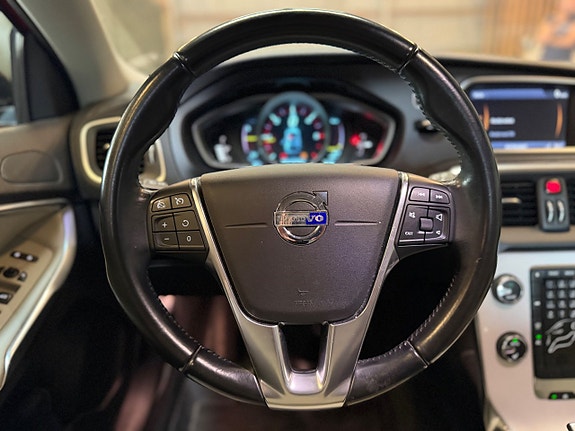 Volvo V40 Cross Country 18 of 19