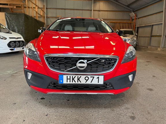Volvo V40 Cross Country 4 of 19