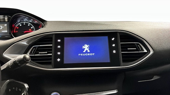 Peugeot 308 SW 11 of 11
