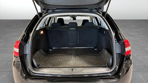 Peugeot 308 SW 10 of 11