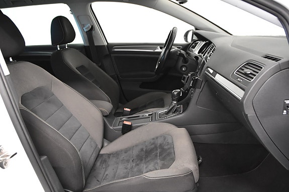 Volkswagen Golf Alltrack 19 of 21