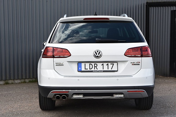 Volkswagen Golf Alltrack 8 of 21