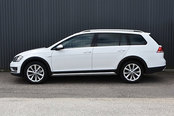 Volkswagen Golf Alltrack 6 of 21