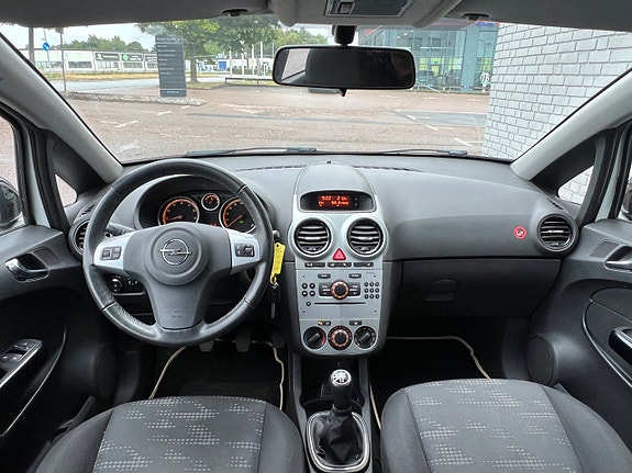 Opel Corsa 9 of 19