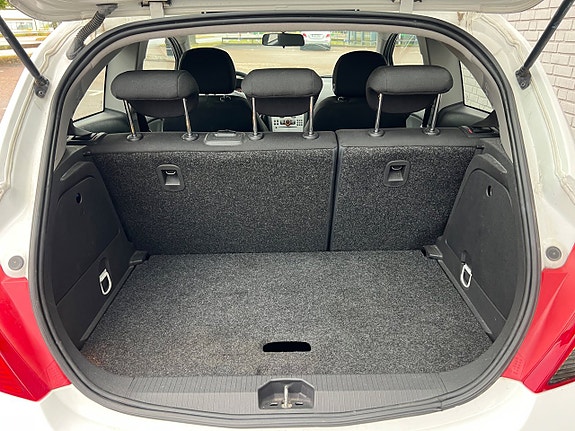 Opel Corsa 14 of 19