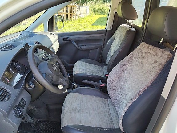 Volkswagen Caddy 8 of 15