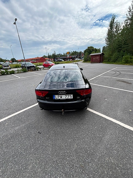 Audi A7 10 of 23