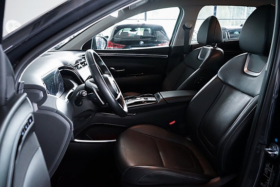Hyundai Tucson 30 of 30