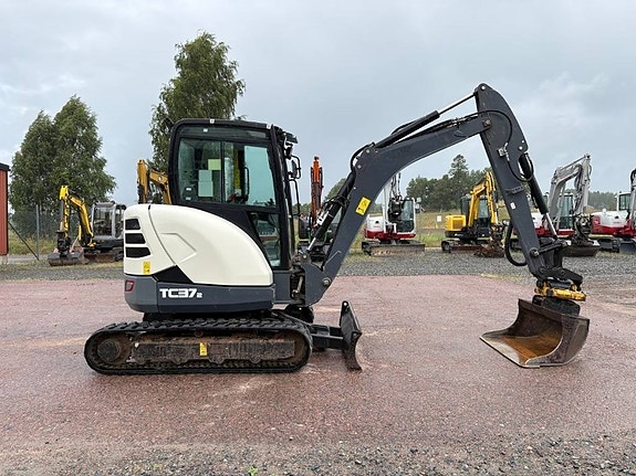 Terex TC37 4 of 5