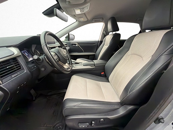 Lexus RX450h 15 of 30