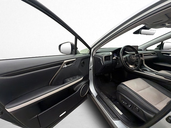 Lexus RX450h 14 of 30