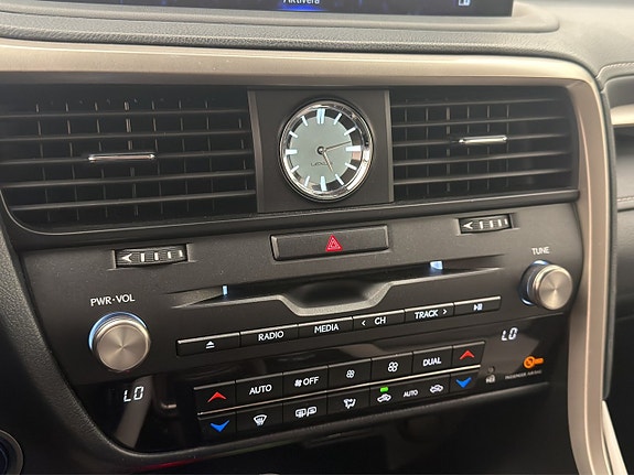 Lexus RX450h 20 of 30