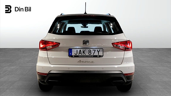 Seat Arona 11 of 12