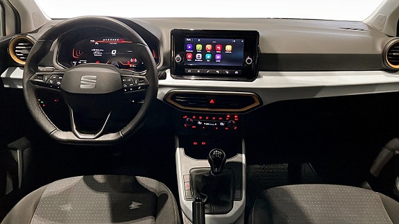 Seat Arona 7 of 12